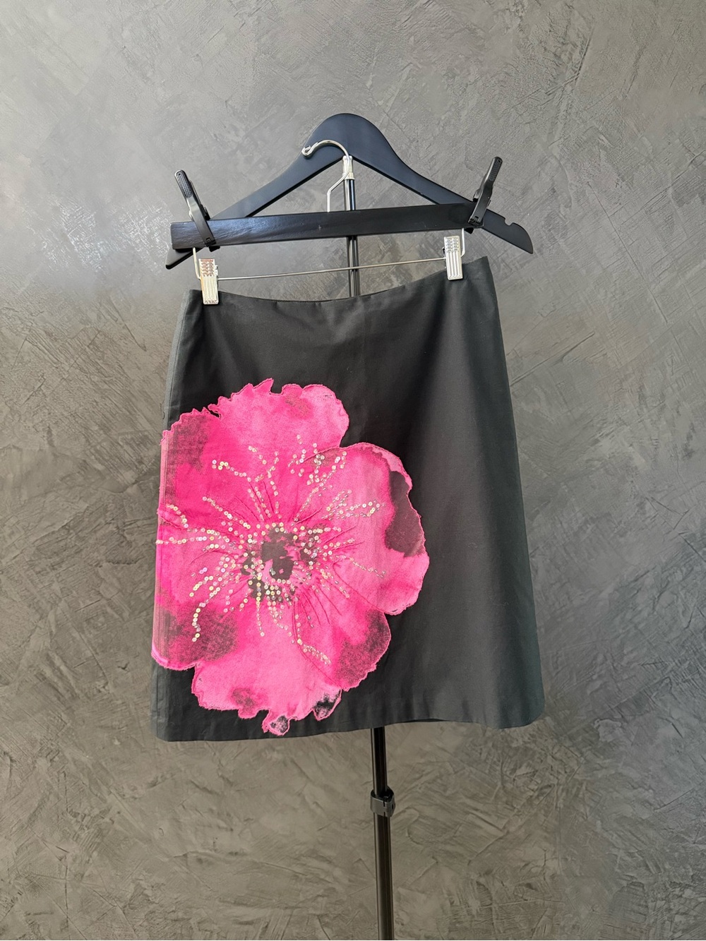 Like new Dana Buchman Black A-Line Skirt with Hot Pink Floral Print